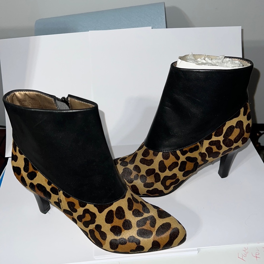 LEOPARD BOOTS
